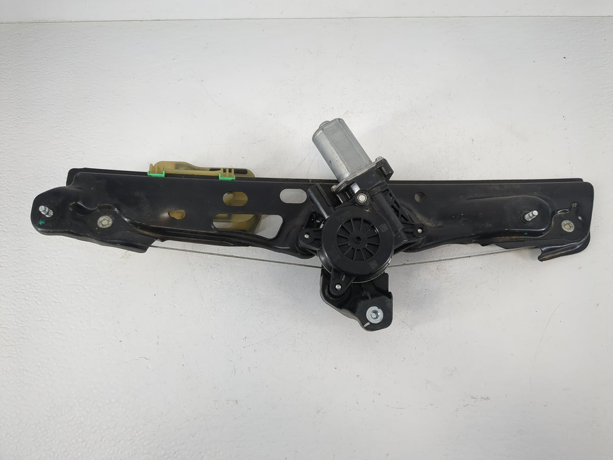 2016-2019 Chevrolet Cruze Window Regulator Right Passenger Rear 943597 - Oemusedautoparts1.com