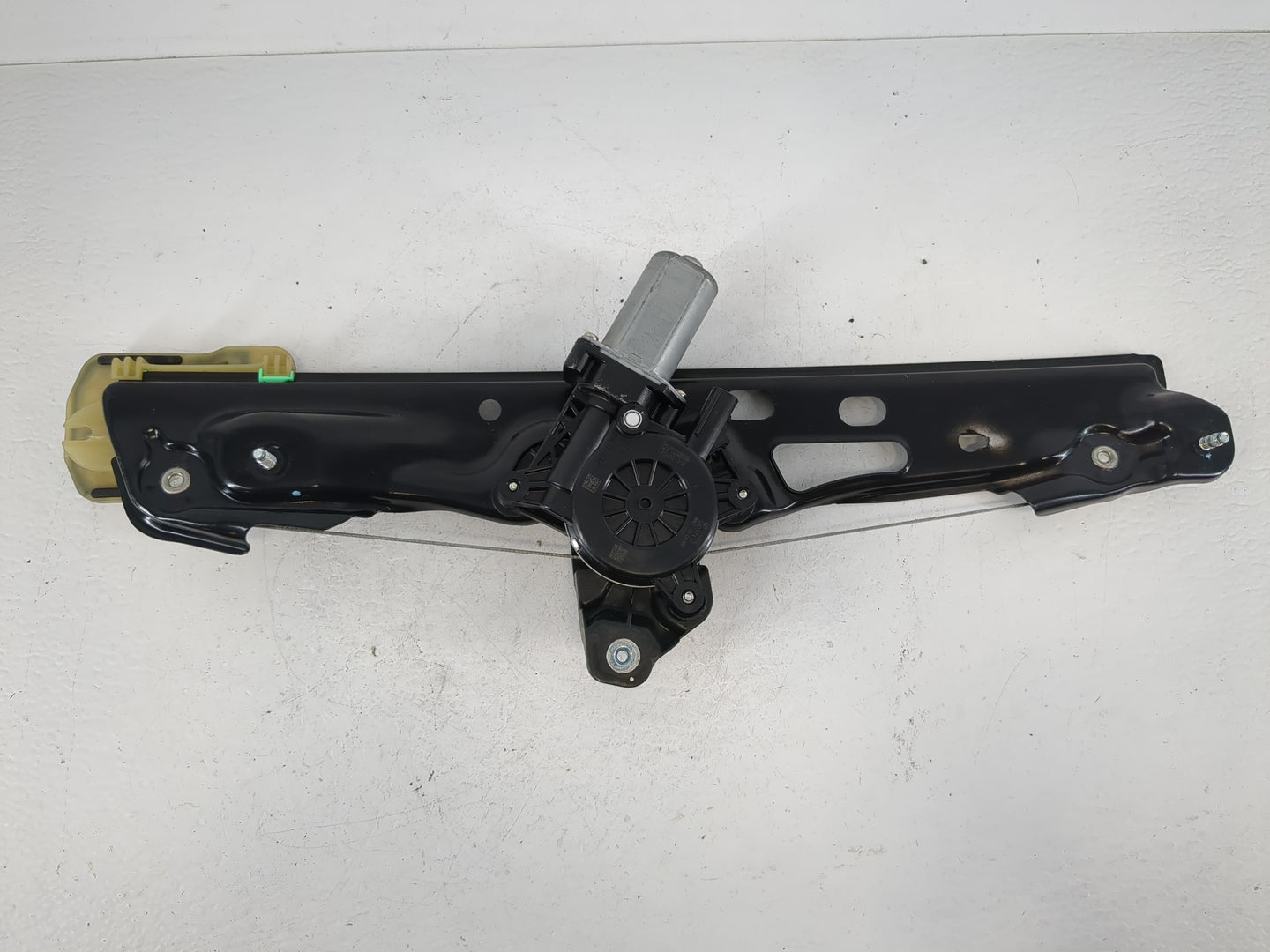 2016-2019 Chevrolet Cruze Used Window Regulator Right Passenger Rear 943601 - Oemusedautoparts1.com