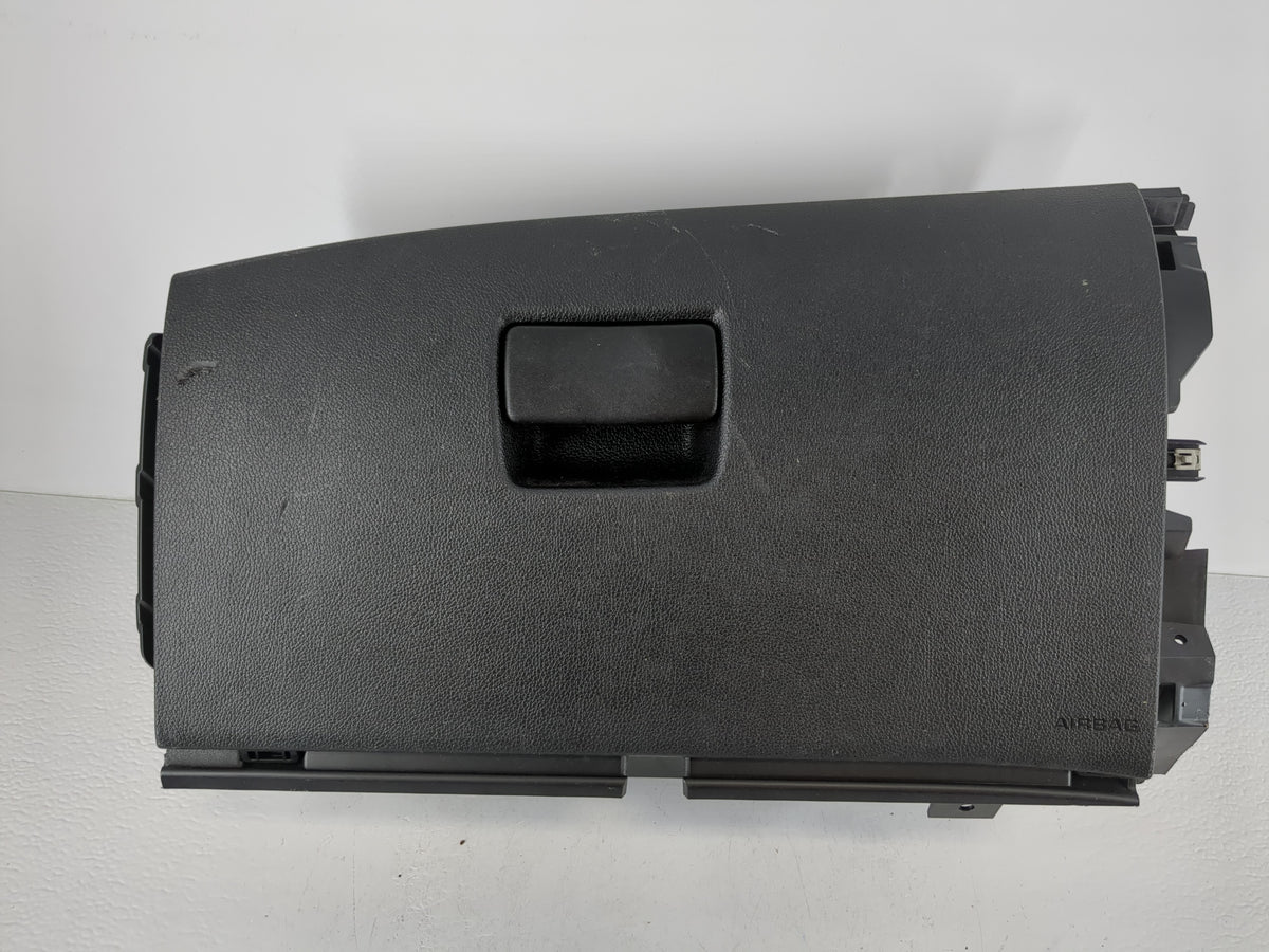 2018 Chevrolet Cruze Passenger Glove Box Door Storage Compartment 956453 - Oemusedautoparts1.com