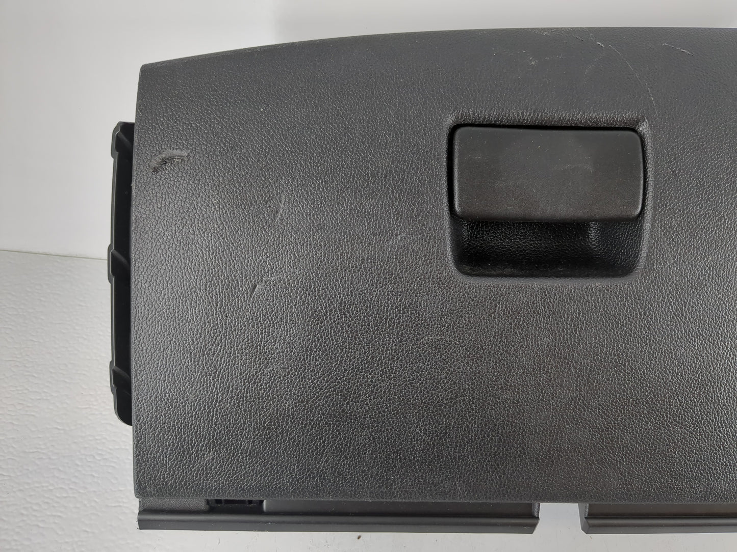 2018 Chevrolet Cruze Passenger Glove Box Door Storage Compartment 956453 - Oemusedautoparts1.com