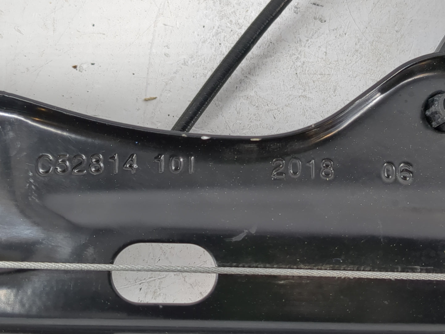 2016-2019 Chevrolet Cruze Used Window Regulator Passenger Front - Oemusedautoparts1.com