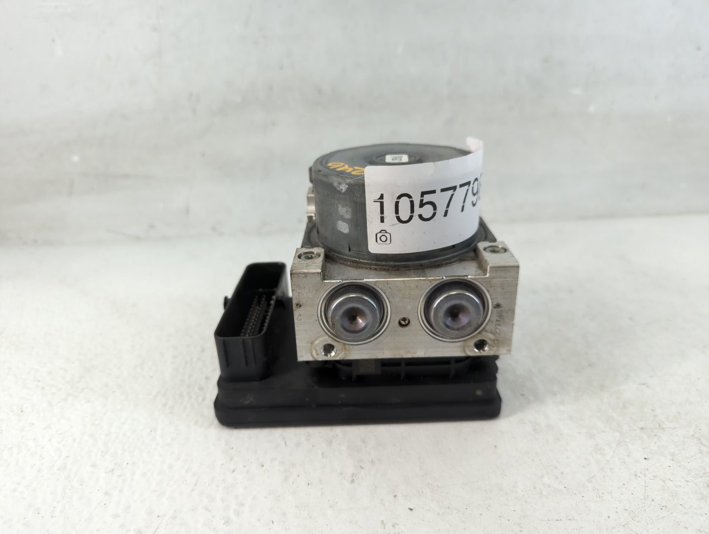 2018-2019 Chevrolet Equinox ABS Pump Control Module Replacement P/N:84342052 Fits Fits 2018 2019 2020 2021 OEM Used Auto Par