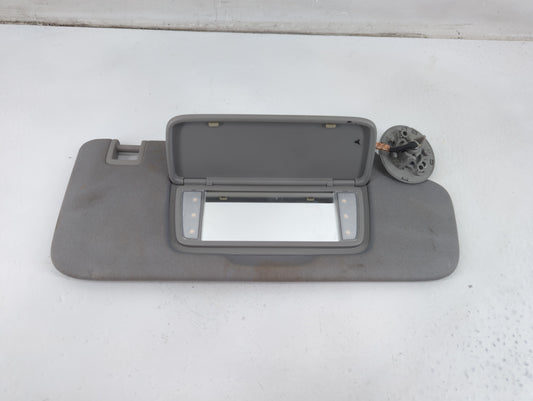 2018-2019 Chevrolet Equinox Sun Visor Shade Replacement Passenger Right Mirror Fits Fits 2018 2019 OEM Used Auto Parts - Oem