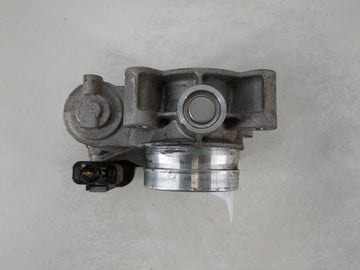 2018-2022 Chevrolet Equinox Throttle Body Fits Fits 2016 2017 2018 2019 2020 2021 2022 OEM Used Auto Parts