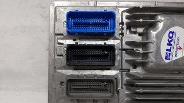 2018 Chevrolet Equinox PCM Engine Control Computer ECU ECM PCU OEM P/N:12687328 12676683 Fits OEM Used Auto Parts