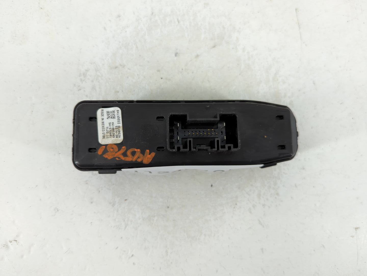 2018-2022 Chevrolet Equinox Master Power Window Switch Replacement Driver Side Left P/N:84139693 Fits OEM Used Auto Parts - 
