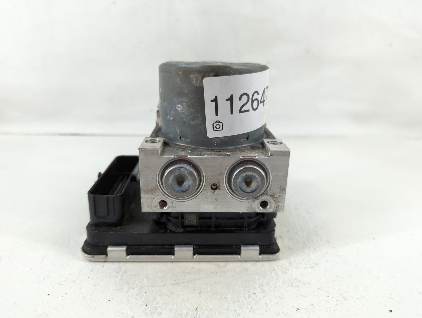 2018-2019 Chevrolet Equinox ABS Pump Control Module Replacement P/N:84825144 Fits Fits 2018 2019 2020 2021 OEM Used Auto Par