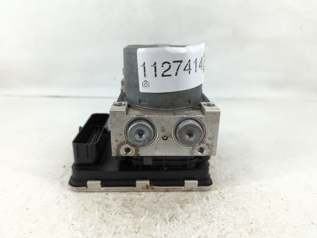 2018-2019 Chevrolet Equinox Anti-Lock Brake ABS Pump Module Actuator OEM P/N:84825144 Fits Fits 2018 2019 2020 2021 OEM Used