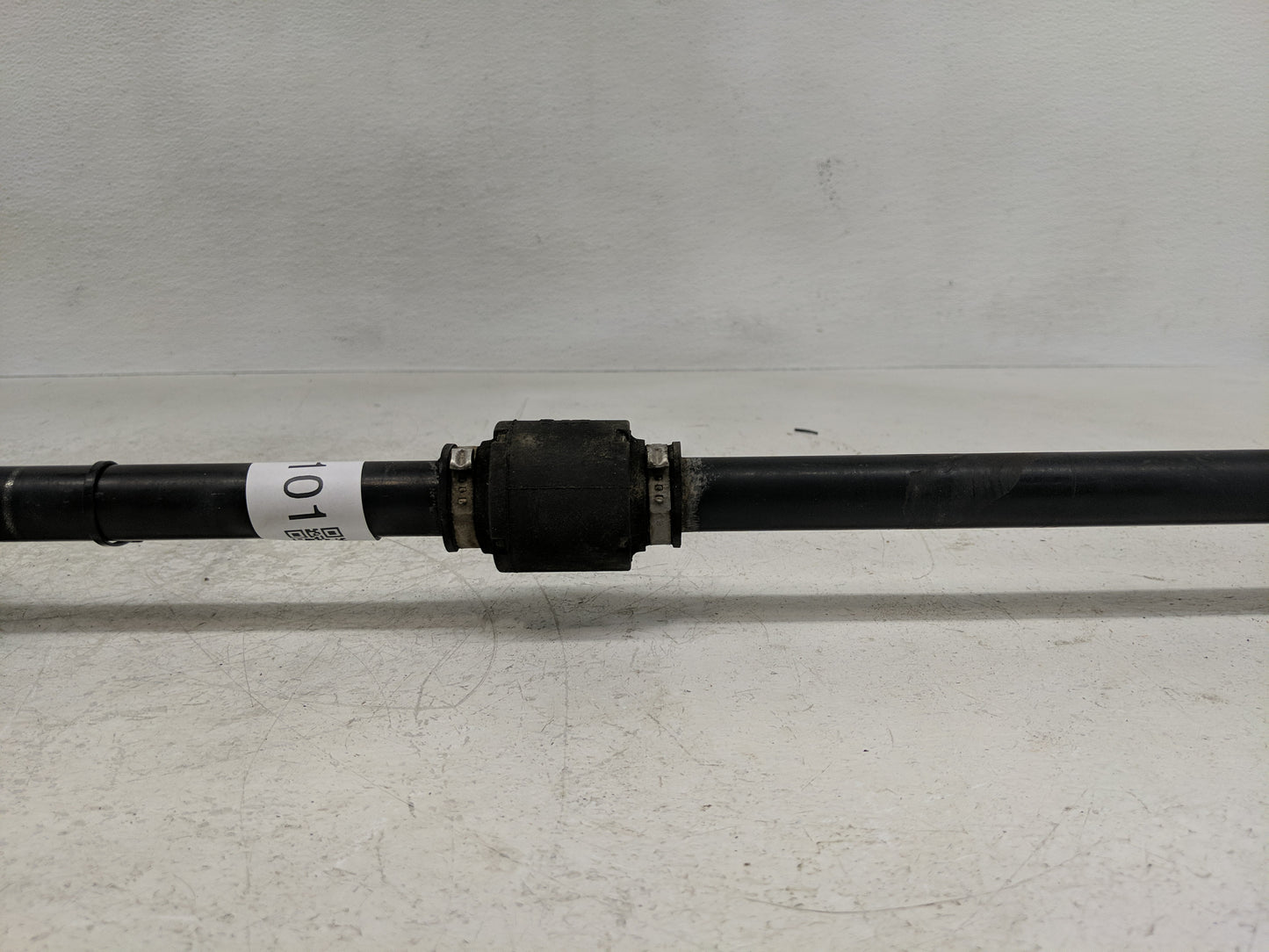 2018-2020 Chevrolet Equinox Axle Shaft Front Passenger Cv C/v - Oemusedautoparts1.com