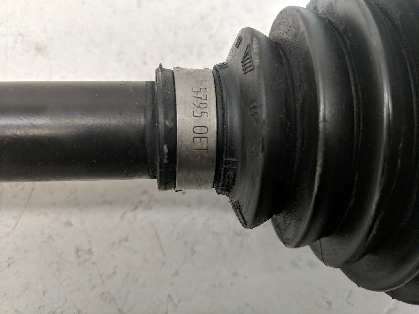 2018-2020 Chevrolet Equinox Axle Shaft Front Passenger Cv C/v - Oemusedautoparts1.com