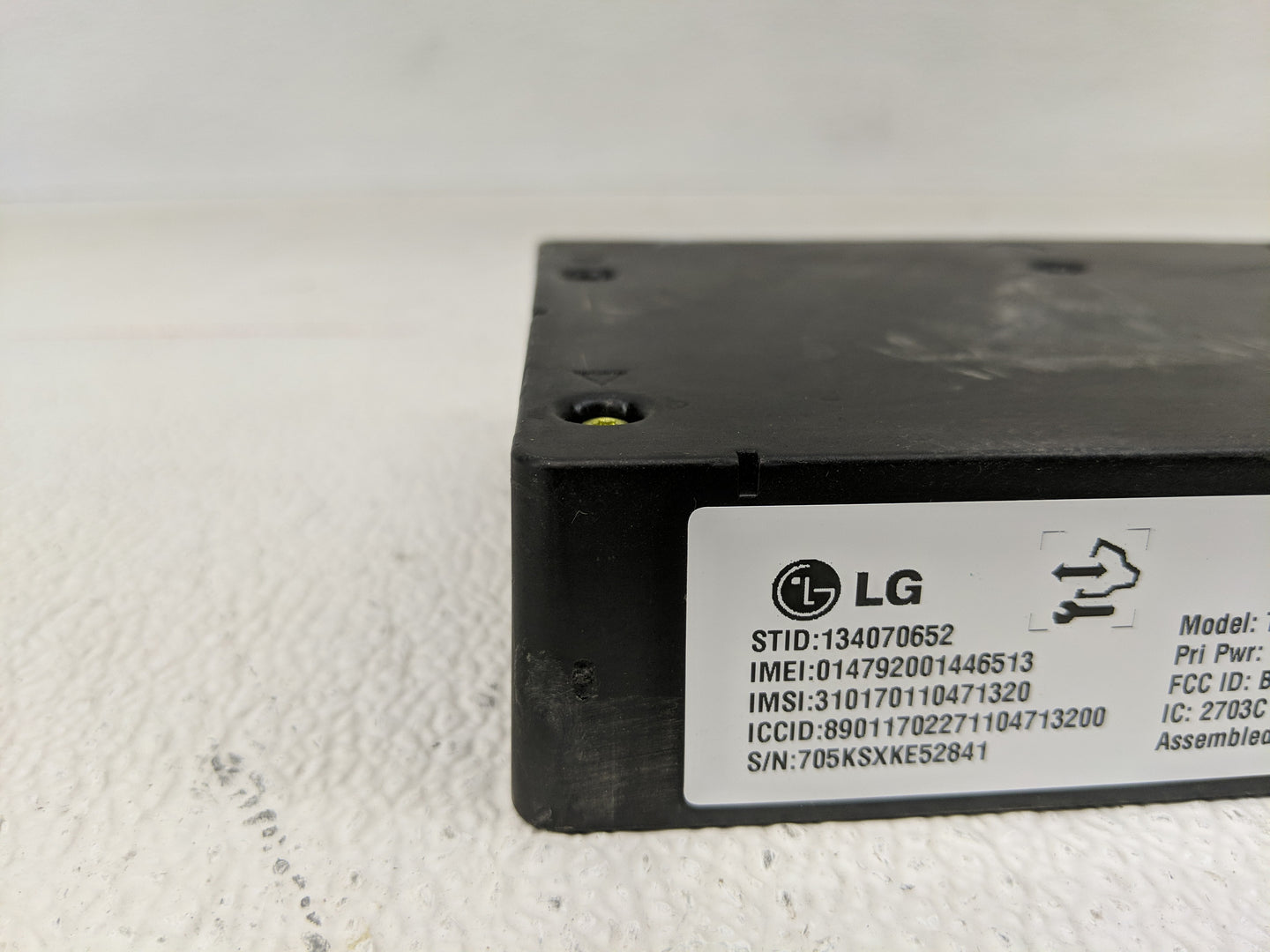 2018-2018 Chevrolet Equinox Telematics Control Module 84298328 - Oemusedautoparts1.com