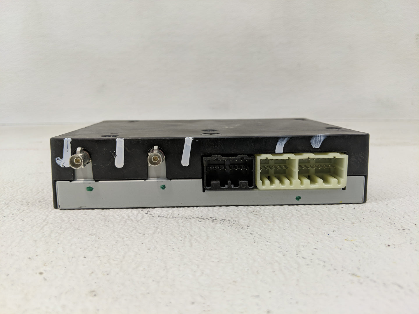 2018-2018 Chevrolet Equinox Telematics Control Module 84298328 - Oemusedautoparts1.com