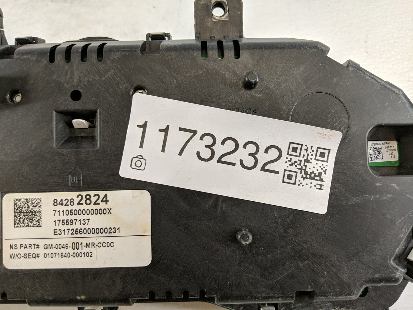 2018 Chevrolet Equinox Instrument Cluster Speedometer Gauges P/N:84282824 Fits OEM Used Auto Parts - Oemusedautoparts1.com