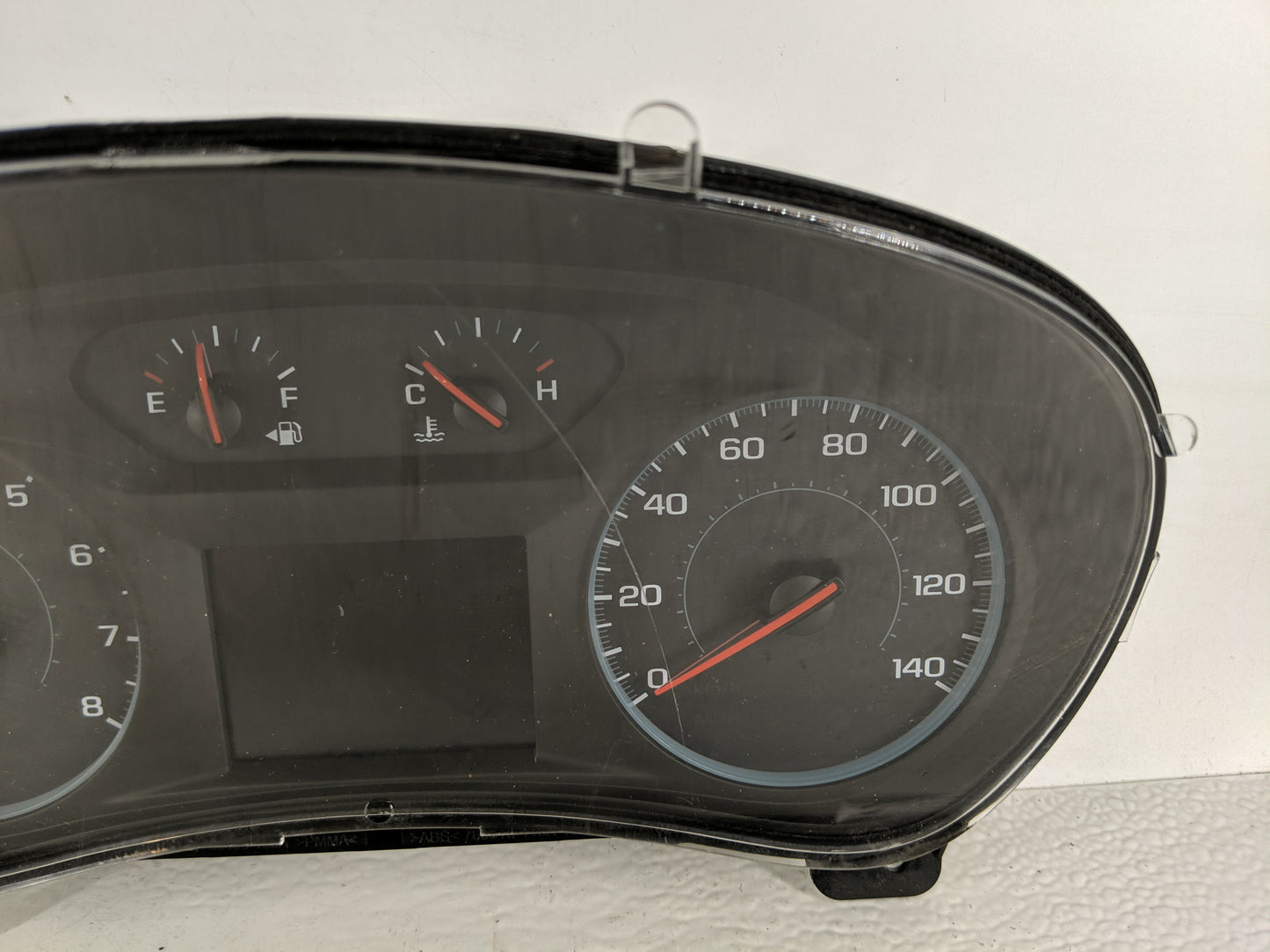 2018 Chevrolet Equinox Instrument Cluster Speedometer Gauges P/N:84240633 Fits OEM Used Auto Parts - Oemusedautoparts1.com