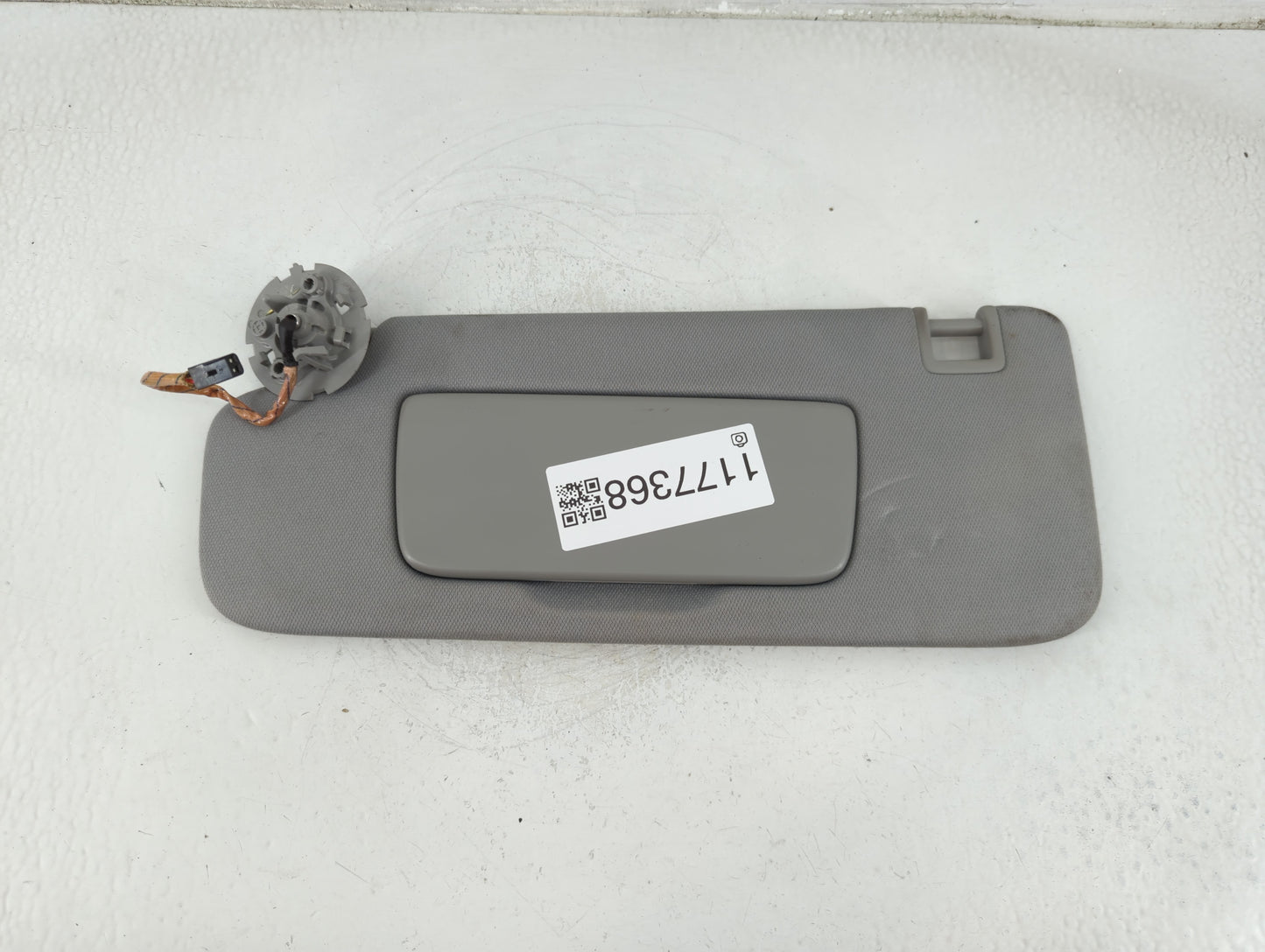 2018 Chevrolet Equinox Sun Visor Shade Replacement Driver Left Mirror Fits OEM Used Auto Parts - Oemusedautoparts1.com