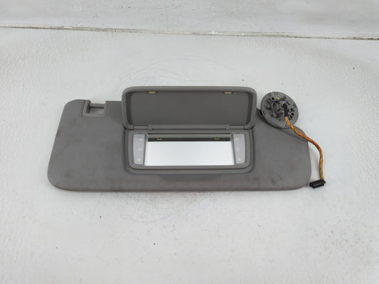 2018-2019 Chevrolet Equinox Sun Visor Shade Replacement Passenger Right Mirror Fits Fits 2018 2019 OEM Used Auto Parts - Oem