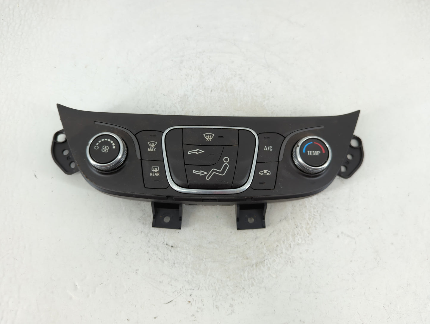 2018 Chevrolet Equinox Climate Control Module Temperature AC/Heater Replacement P/N:84175393 Fits OEM Used Auto Parts - Oemu