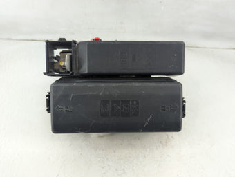 compare product 2018-2019 Chevrolet Equinox Fusebox Fuse Box Panel Relay Module P/N:812461952 Fits Fits 2018 2019 OEM Used Auto Parts