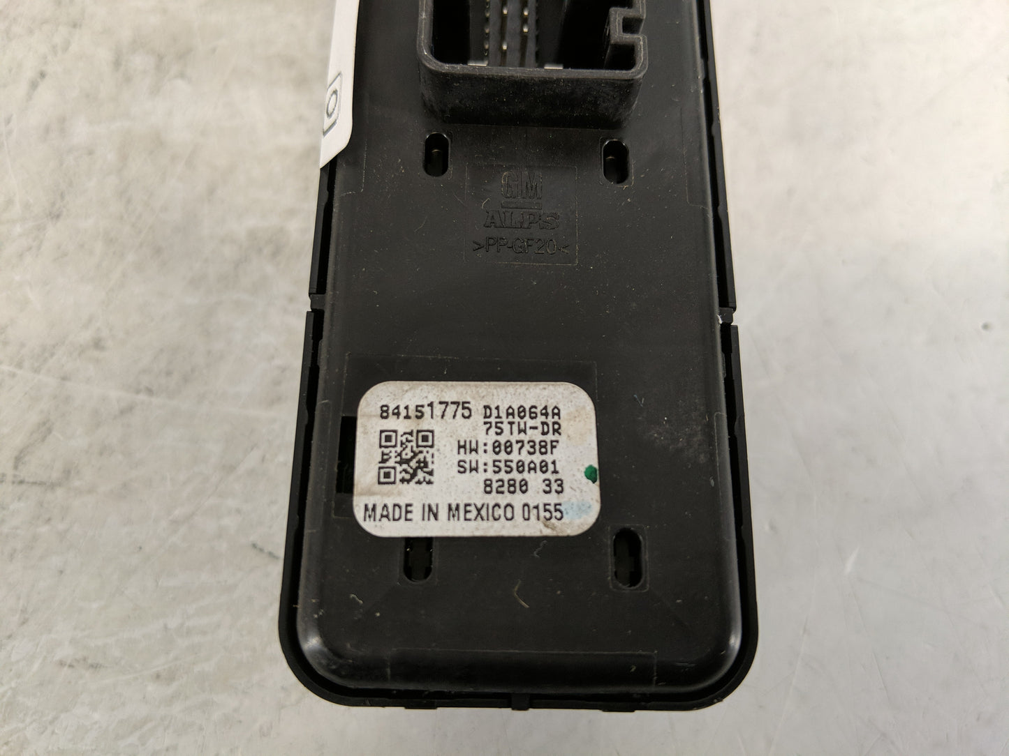 2018-2022 Chevrolet Equinox Master Power Window Switch Replacement Driver Side Left P/N:84151775 Fits OEM Used Auto Parts - 