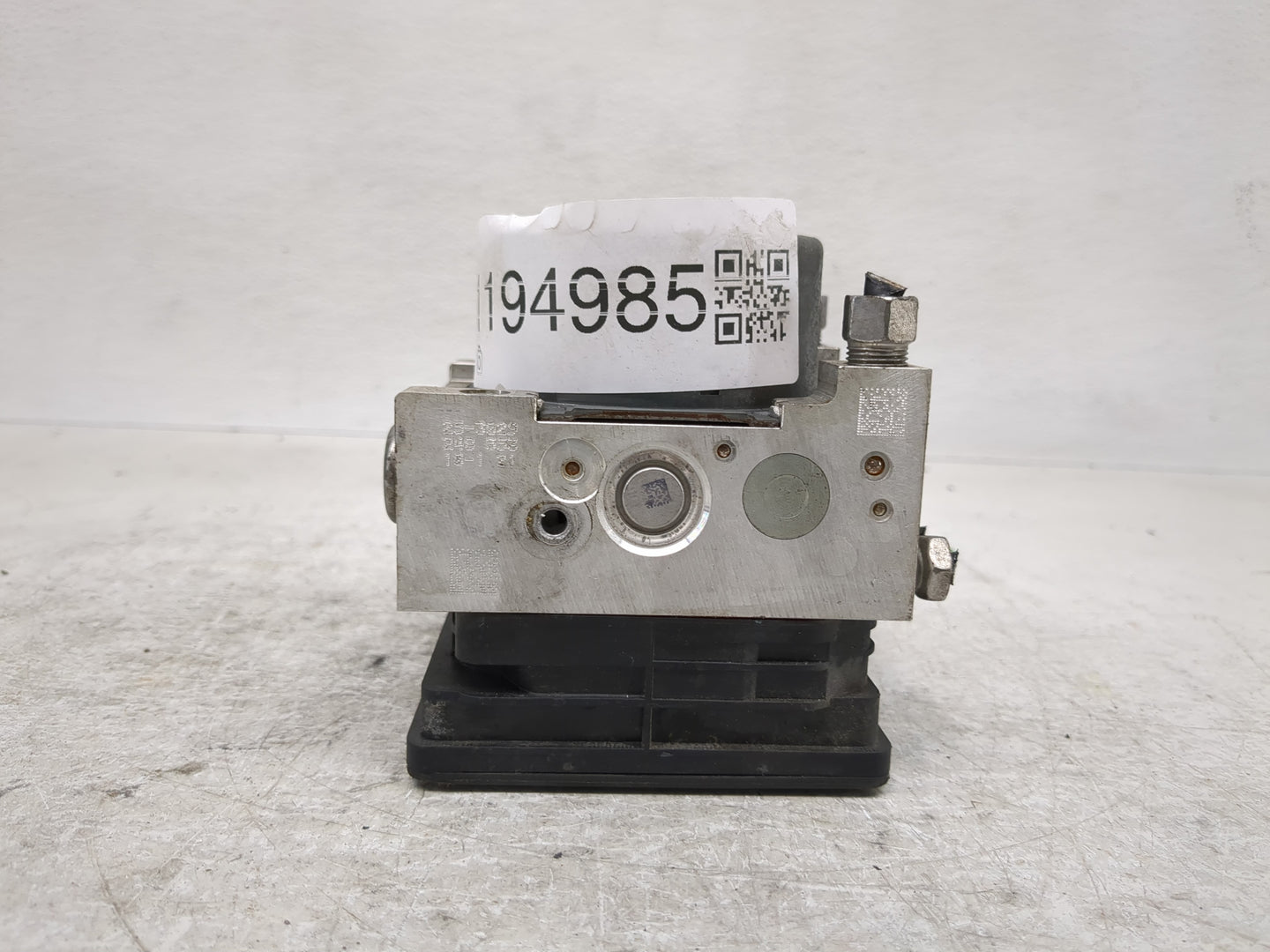 2018-2019 Chevrolet Equinox ABS Pump Control Module Replacement P/N:84342055 Fits Fits 2018 2019 2020 2021 OEM Used Auto Par