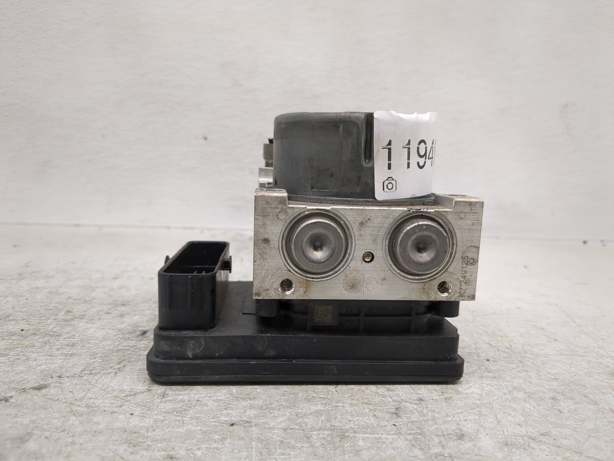2018-2019 Chevrolet Equinox Anti-Lock Brake ABS Pump Module Actuator OEM P/N:84342055 Fits Fits 2018 2019 2020 2021 OEM Used