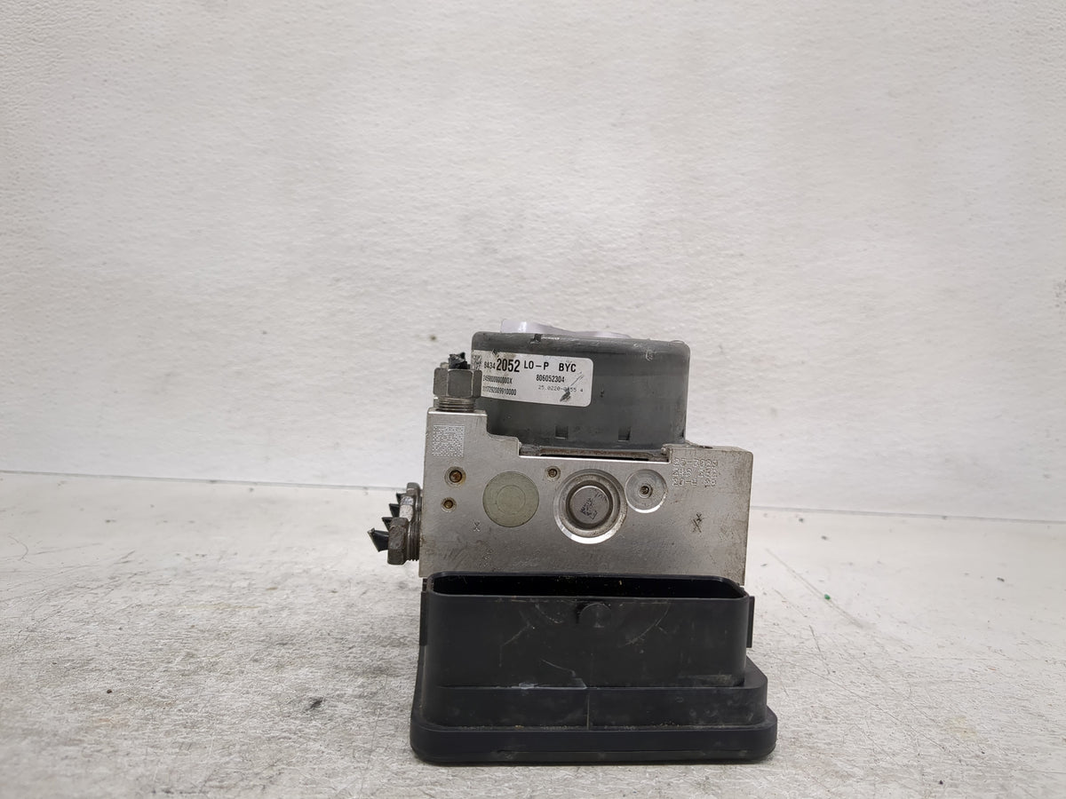 2018-2019 Chevrolet Equinox Anti-Lock Brake ABS Pump Module Actuator OEM P/N:84342055 Fits Fits 2018 2019 2020 2021 OEM Used