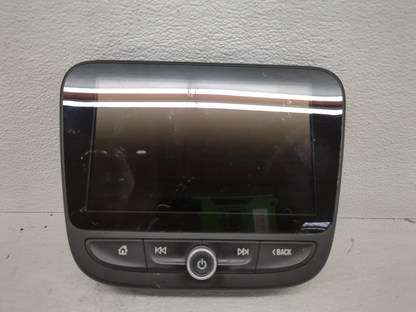 2018 Chevrolet Equinox Radio AM FM Cd Player Receiver Replacement P/N:23375312 Fits Fits 2017 2019 OEM Used Auto Parts - Oem