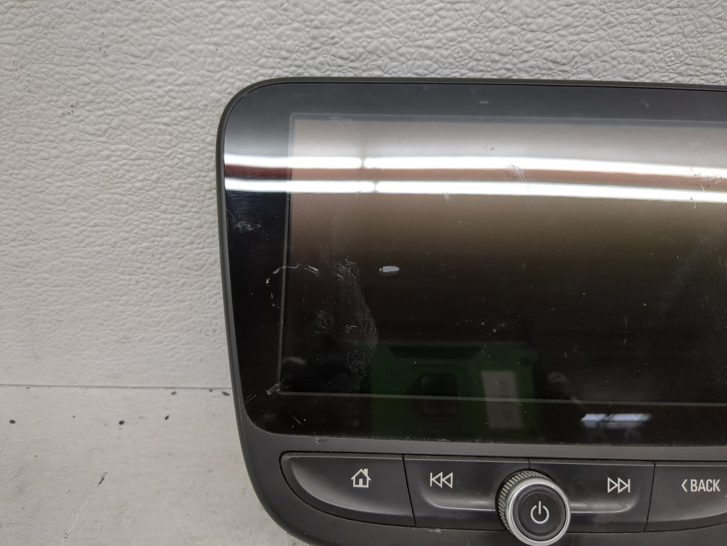 2018 Chevrolet Equinox Radio AM FM Cd Player Receiver Replacement P/N:23375312 Fits Fits 2017 2019 OEM Used Auto Parts - Oem