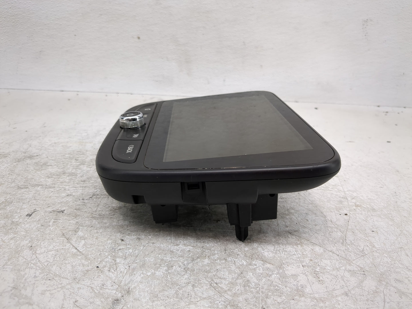 2018 Chevrolet Equinox Radio AM FM Cd Player Receiver Replacement P/N:23375312 Fits Fits 2017 2019 OEM Used Auto Parts - Oem