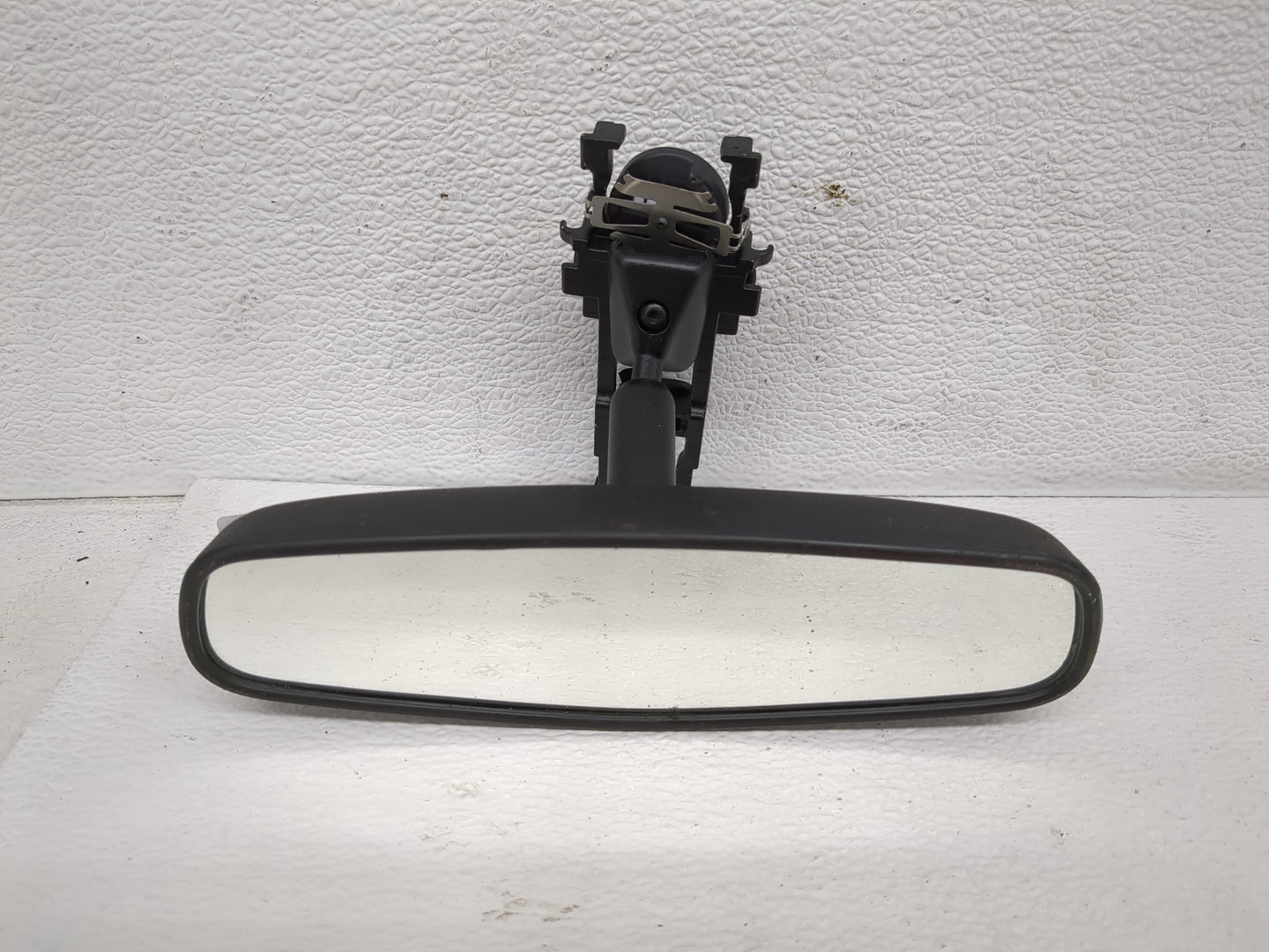 2018-2022 Chevrolet Equinox Interior Rear View Mirror Replacement OEM P/N:E11026150 Fits OEM Used Auto Parts - Oemusedautopa