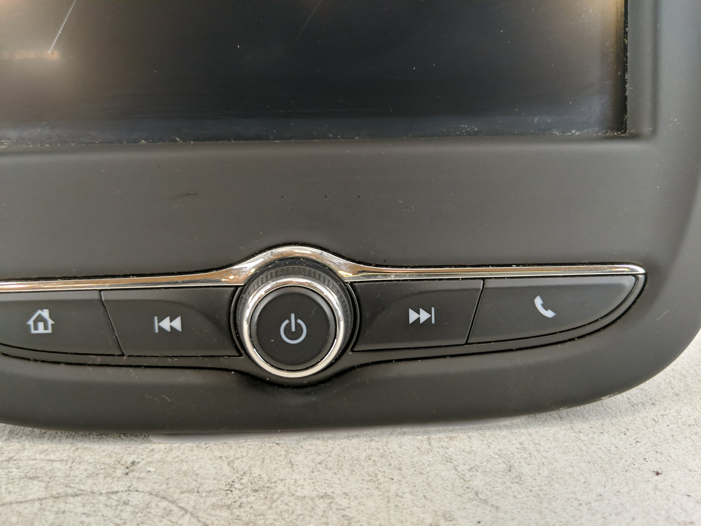 2018 Chevrolet Equinox Radio AM FM Cd Player Receiver Replacement P/N:84305071 Fits OEM Used Auto Parts - Oemusedautoparts1.