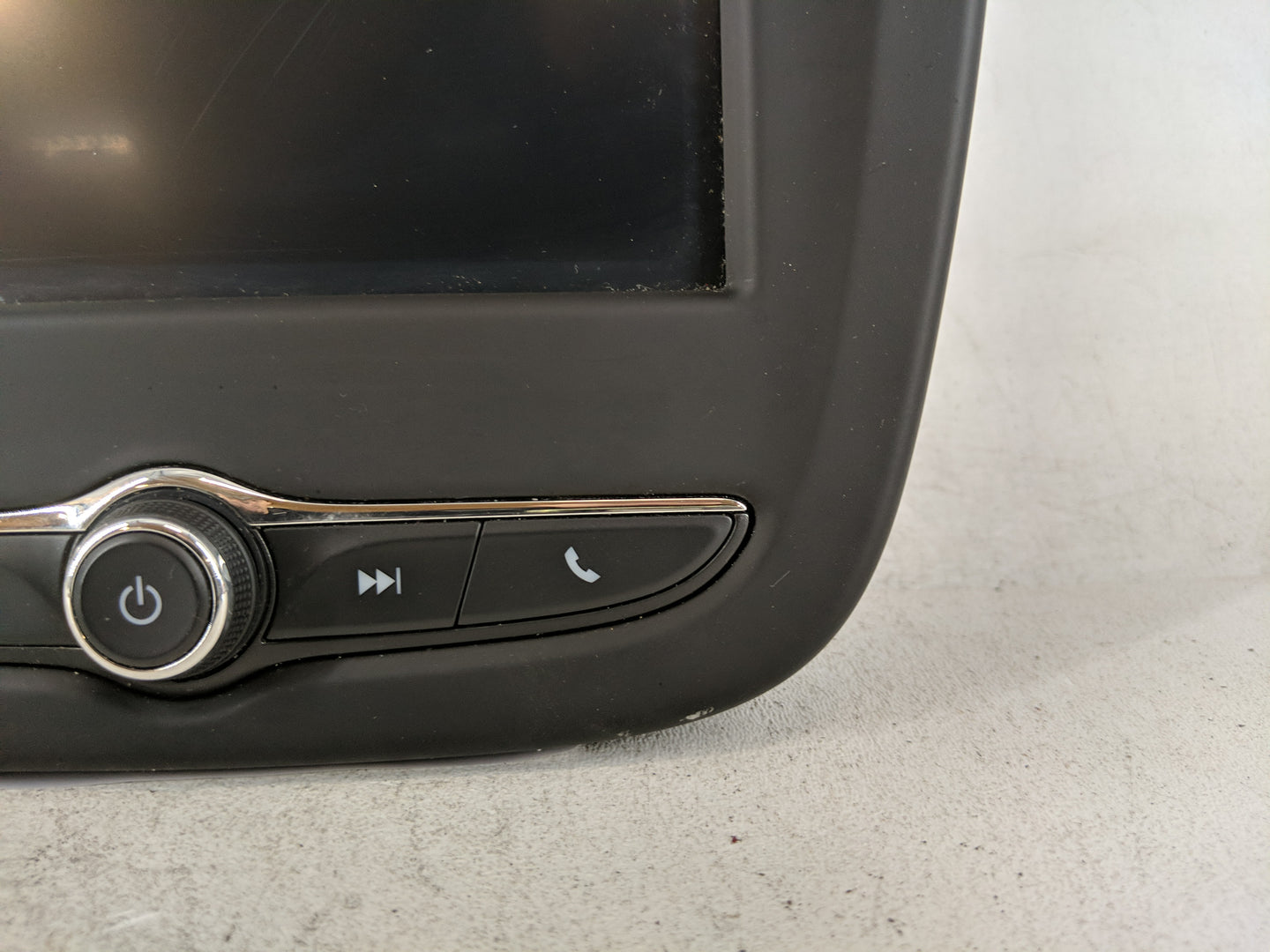 2018 Chevrolet Equinox Radio AM FM Cd Player Receiver Replacement P/N:84305071 Fits OEM Used Auto Parts - Oemusedautoparts1.