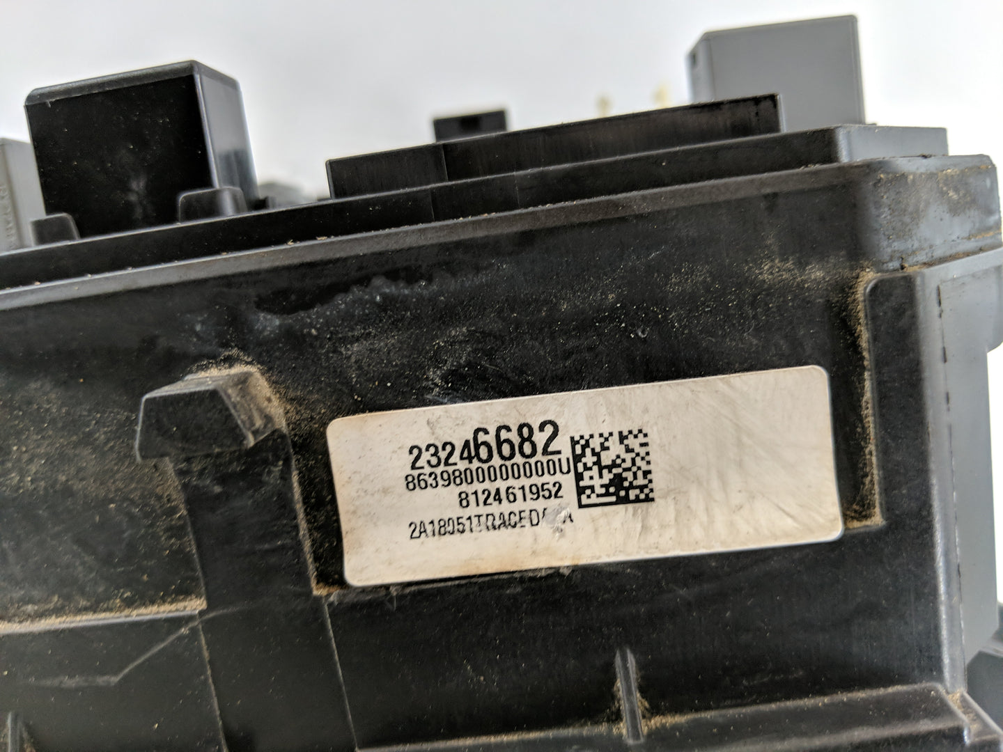 2018-2022 Chevrolet Equinox Fusebox Fuse Box Panel Relay Module P/N:23246682 Fits Fits 2018 2019 2020 2021 2022 OEM Used Aut