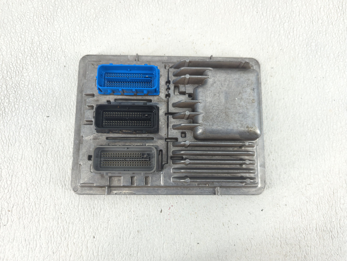 2018-2020 Chevrolet Equinox PCM Engine Control Computer ECU ECM PCU OEM P/N:12688128 Fits Fits 2017 2018 2019 2020 2021 2022