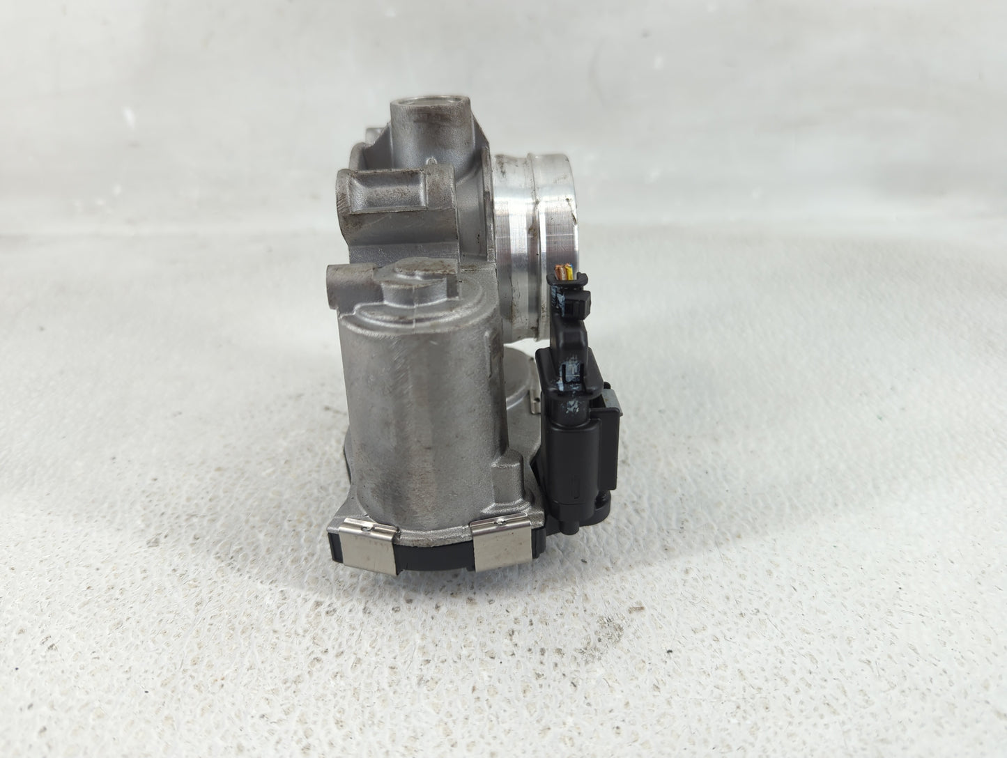 2018 Chevrolet Equinox Throttle Body Fits OEM Used Auto Parts - Oemusedautoparts1.com