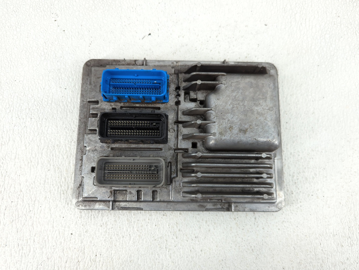 2018-2020 Chevrolet Equinox PCM Engine Control Computer ECU ECM PCU OEM P/N:12688128 Fits Fits 2017 2018 2019 2020 2021 2022