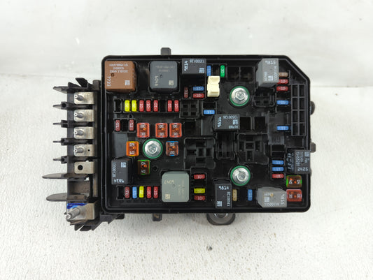 2018-2022 Chevrolet Equinox Fusebox Fuse Box Panel Relay Module P/N:23246682 Fits Fits 2018 2019 2020 2021 2022 OEM Used Auto Parts
