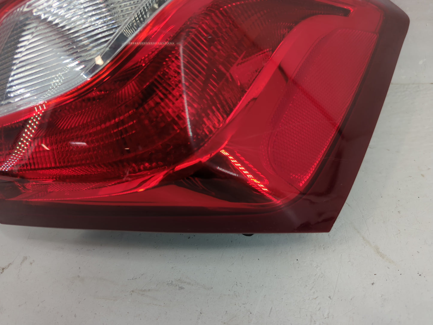 2018-2019 Chevrolet Equinox Tail Light Assembly Passenger Right OEM P/N:84373388 Fits Fits 2018 2019 OEM Used Auto Parts - O