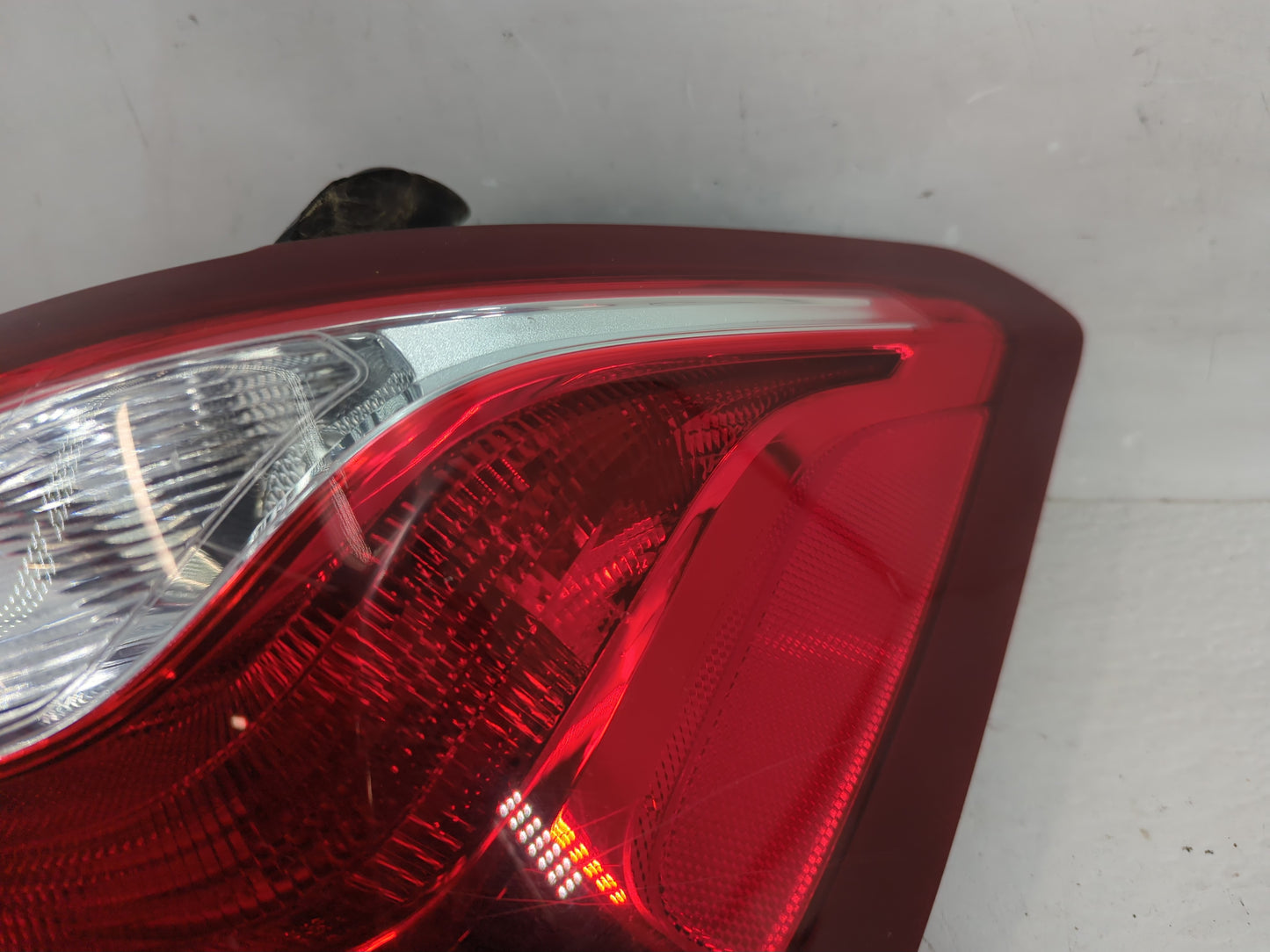 2018-2019 Chevrolet Equinox Tail Light Assembly Passenger Right OEM P/N:84373388 Fits Fits 2018 2019 OEM Used Auto Parts - O
