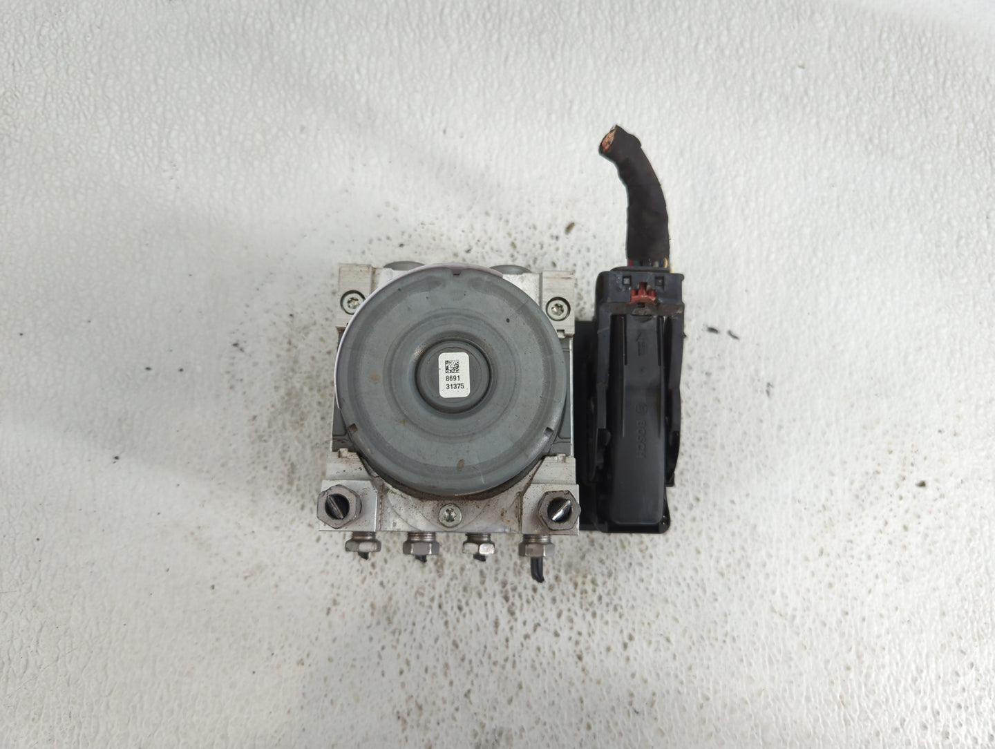 2018-2019 Chevrolet Equinox ABS Pump Control Module Replacement P/N:84342052 Fits Fits 2018 2019 2020 2021 OEM Used Auto Par