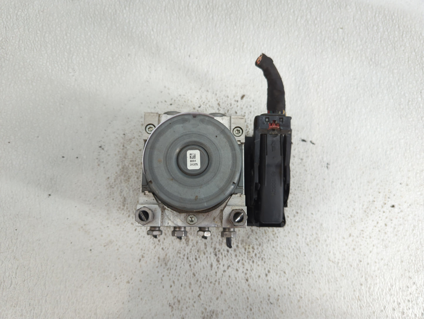 2018-2019 Chevrolet Equinox ABS Pump Control Module Replacement P/N:84342052 Fits Fits 2018 2019 2020 2021 OEM Used Auto Par