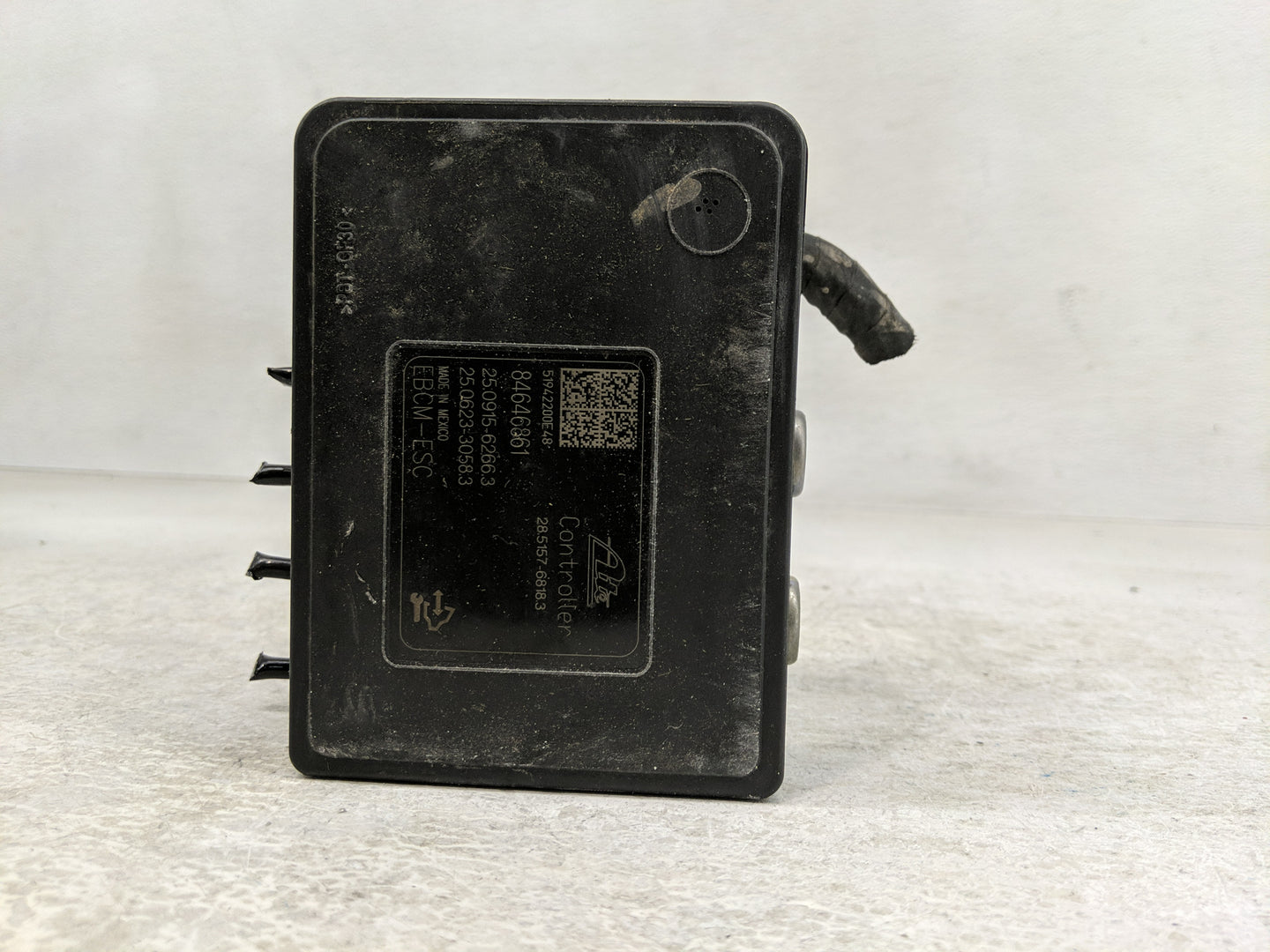 2018-2019 Chevrolet Equinox ABS Pump Control Module Replacement P/N:84646861 84342052 Fits Fits 2018 2019 2020 2021 OEM Used