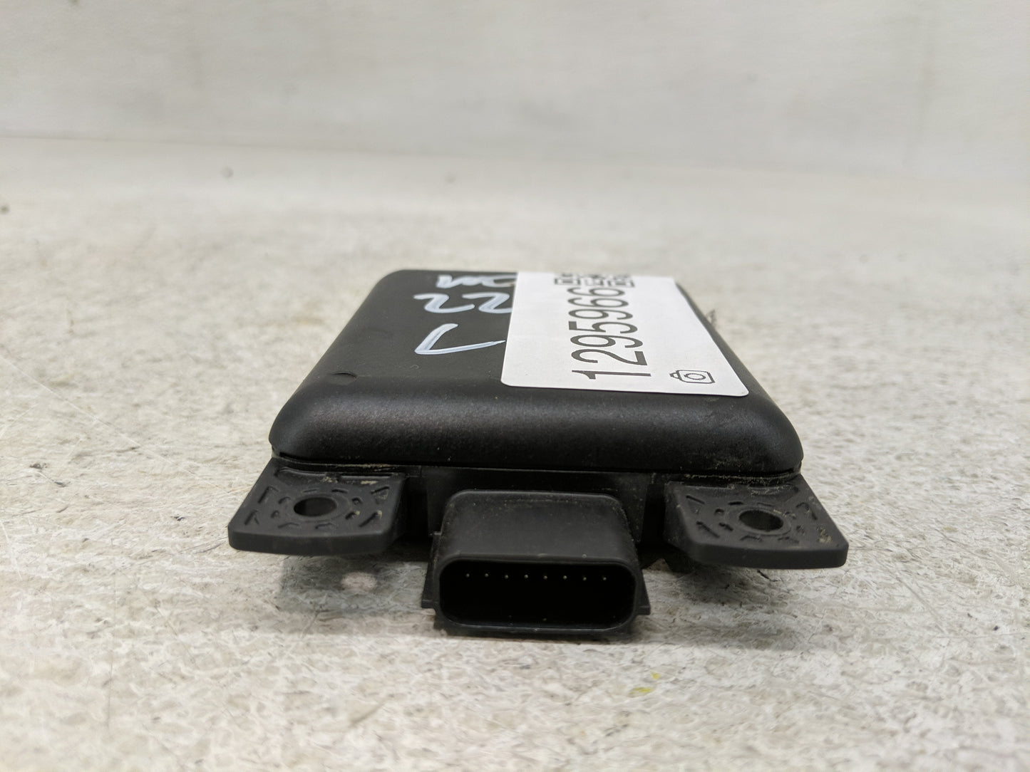 2018 Chevrolet Equinox Chassis Control Module Ccm Bcm Body Control - Oemusedautoparts1.com
