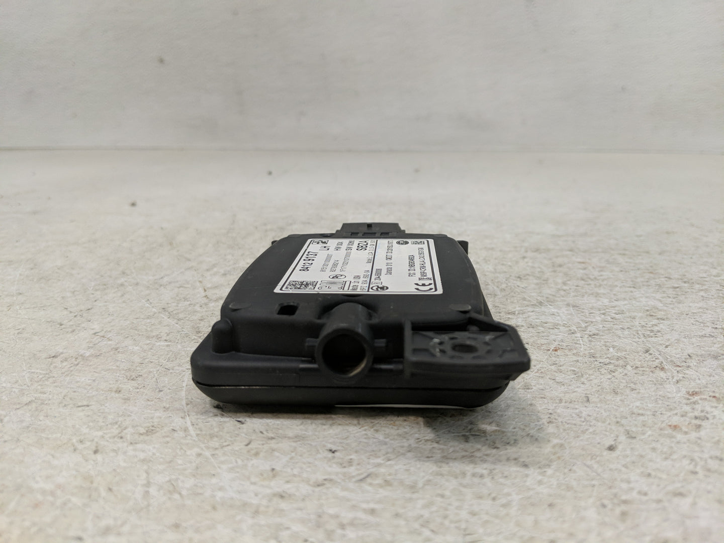 2018 Chevrolet Equinox Chassis Control Module Ccm Bcm Body Control - Oemusedautoparts1.com