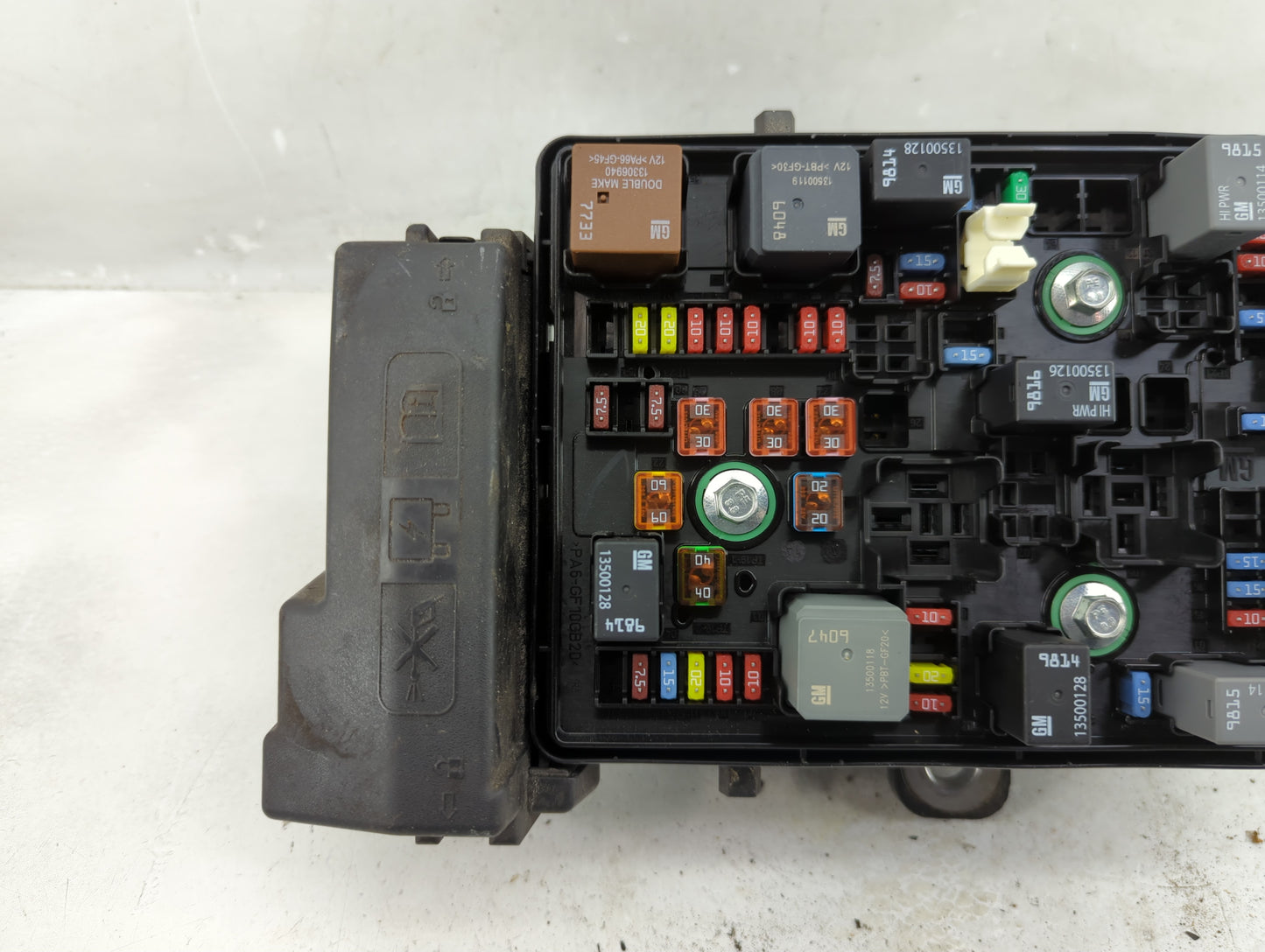 2018-2022 Chevrolet Equinox Fusebox Fuse Box Panel Relay Module Fits Fits 2018 2019 2020 2021 2022 OEM Used Auto Parts - Oem