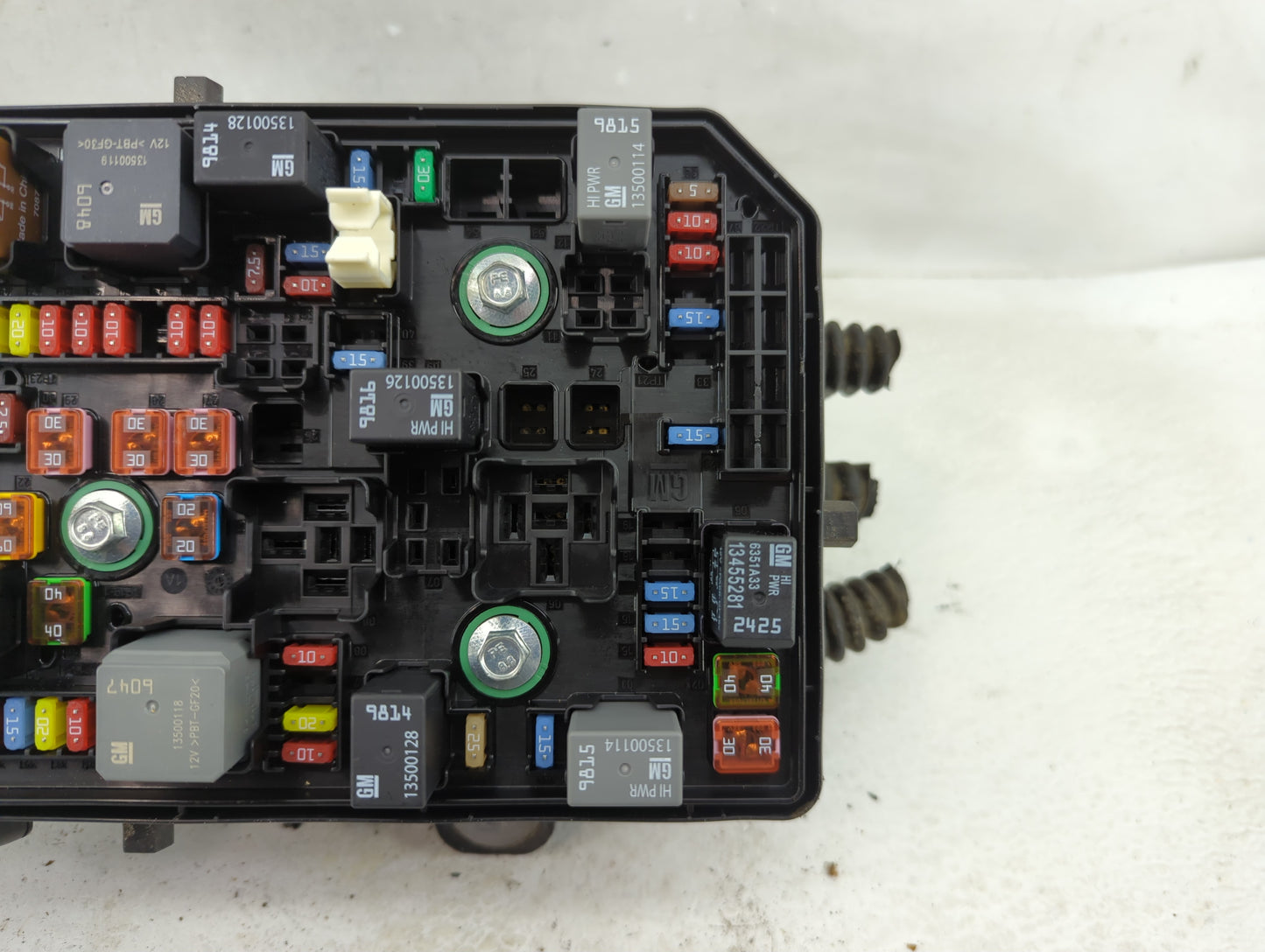 2018-2022 Chevrolet Equinox Fusebox Fuse Box Panel Relay Module Fits Fits 2018 2019 2020 2021 2022 OEM Used Auto Parts - Oem
