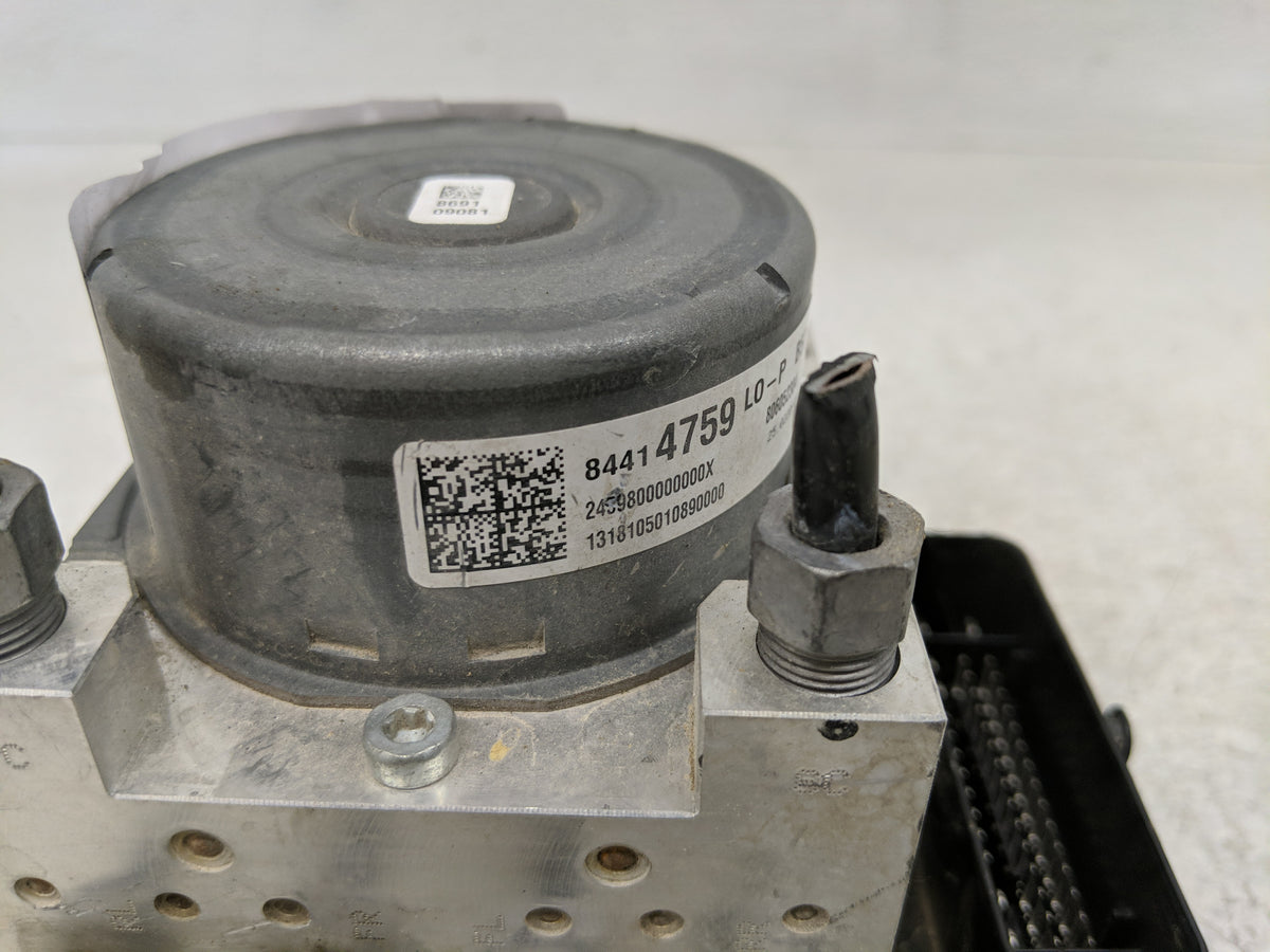 2018-2019 Chevrolet Equinox Anti-Lock Brake ABS Pump Module Actuator OEM P/N:84374039 Fits Fits 2018 2019 2020 2021 OEM Used