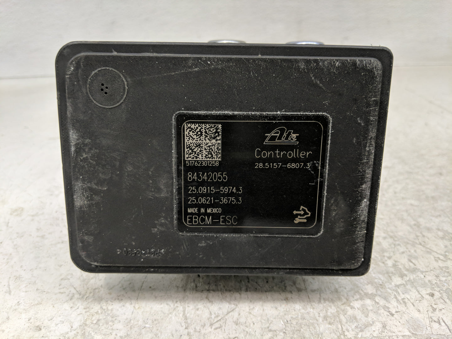 2018-2019 Chevrolet Equinox ABS Pump Control Module Replacement P/N:84342052 84342055 Fits Fits 2018 2019 2020 2021 OEM Used