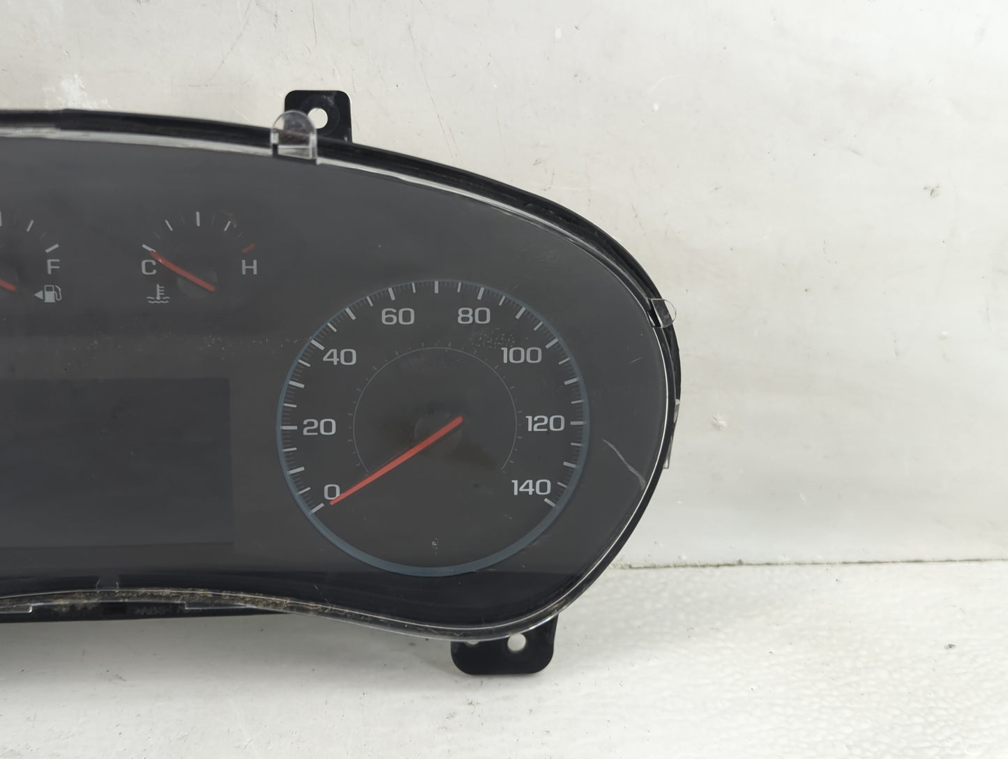 2018 Chevrolet Equinox Instrument Cluster Speedometer Gauges P/N:84240633 Fits OEM Used Auto Parts - Oemusedautoparts1.com