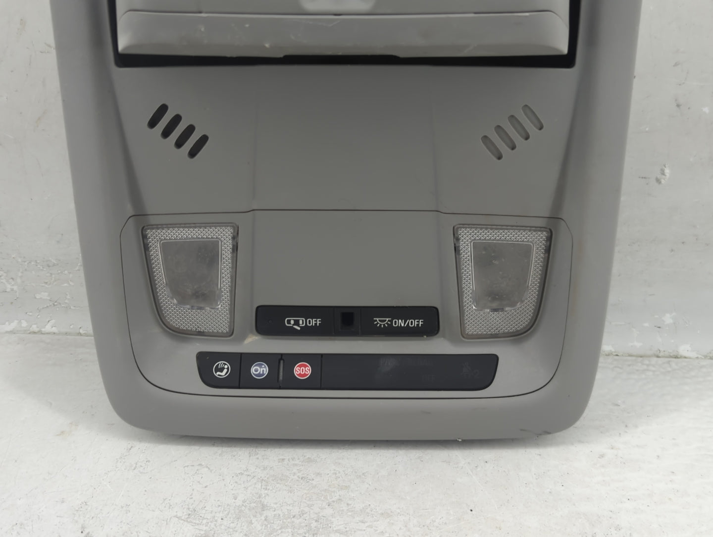 2018-2022 Chevrolet Equinox Overhead Roof Console 1321966 - Oemusedautoparts1.com